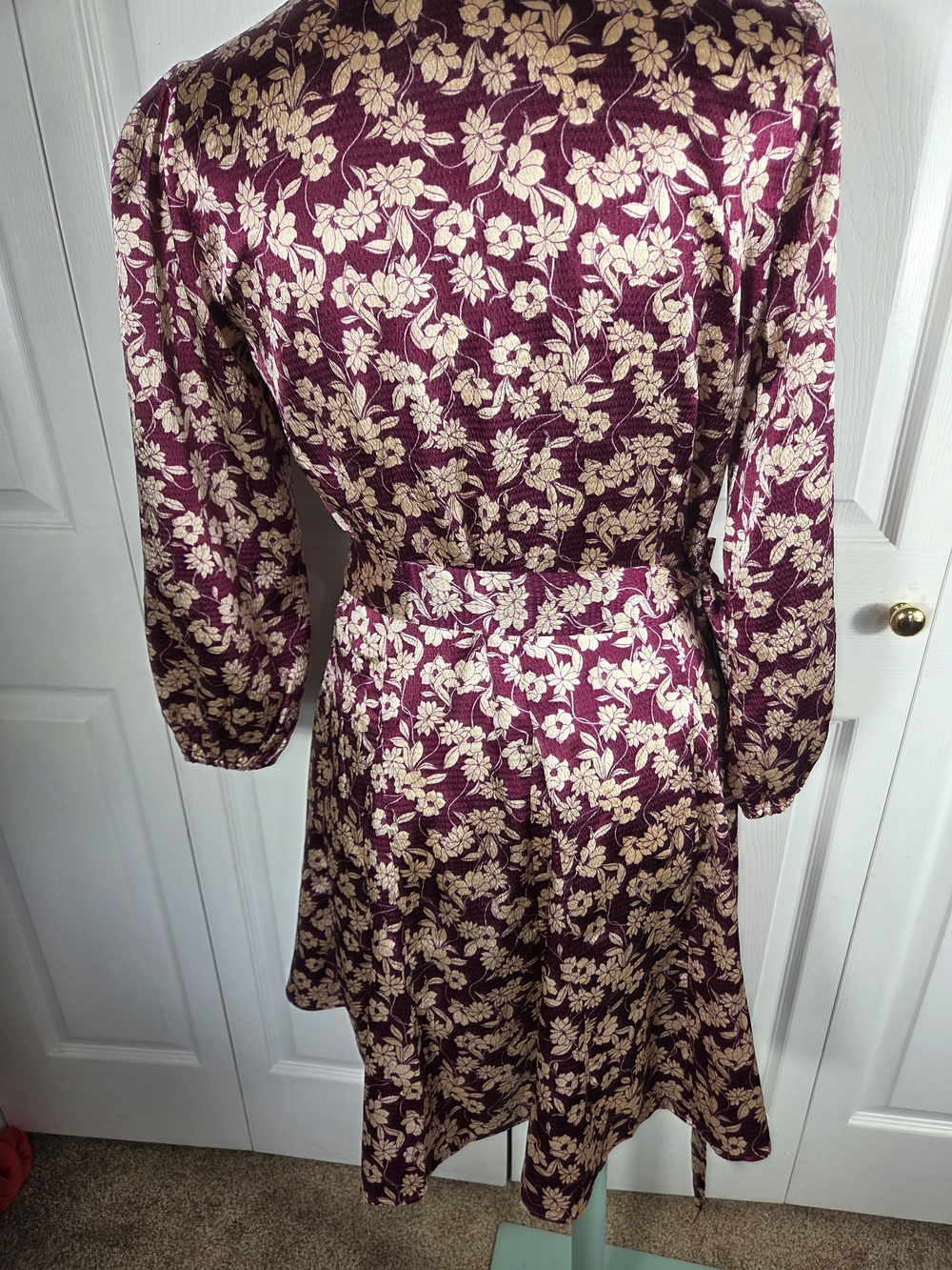 Draper James Floral Wrap Dress Size 6 Burgundy Plum Cream Long Sleeve - Picture 7 of 8